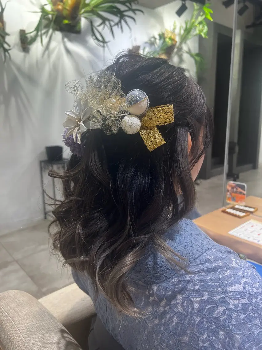 セミロング ヘアアレンジ 門石 一栞のヘアスタイル