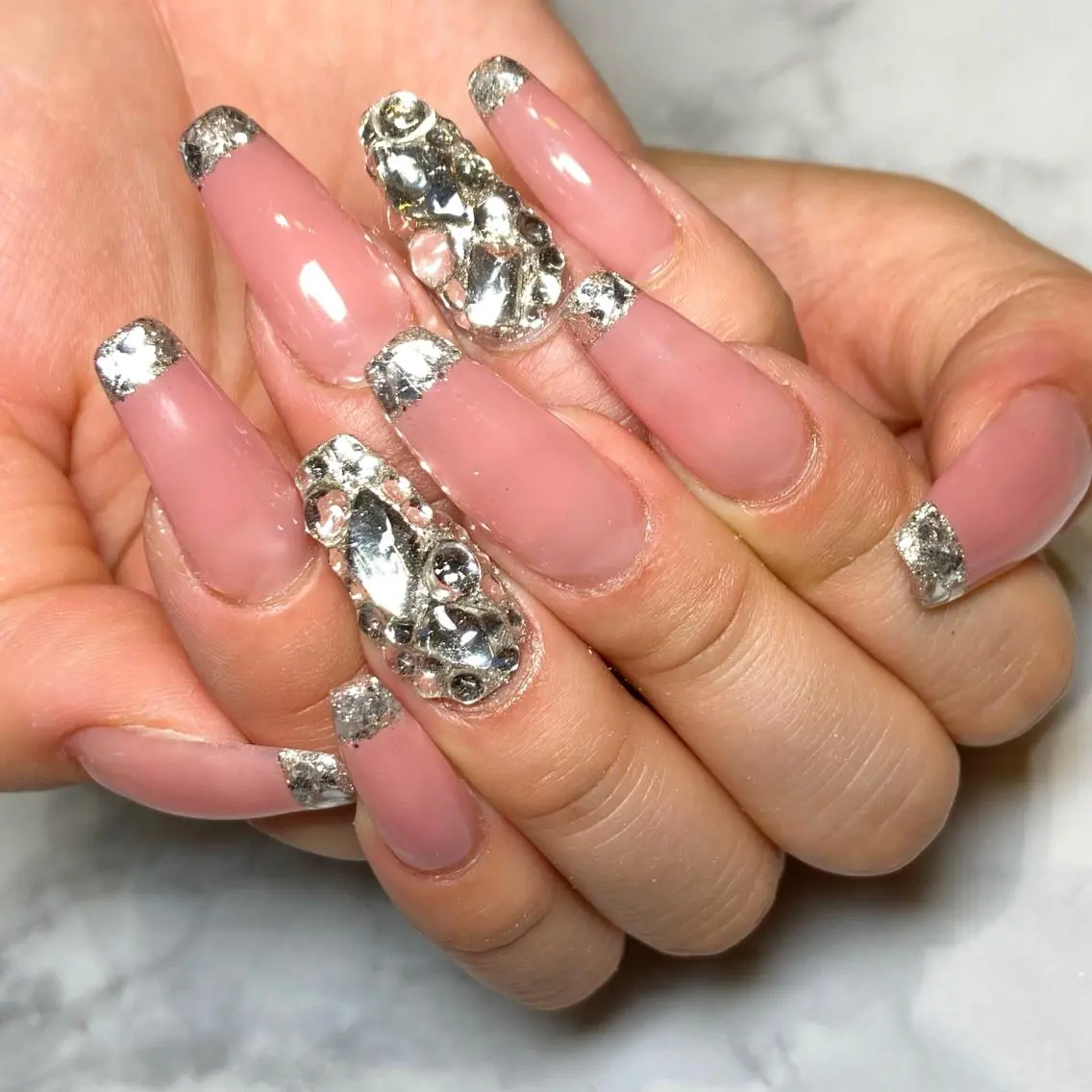 ネイル ハンドネイル YUN 💅のネイルデザイン