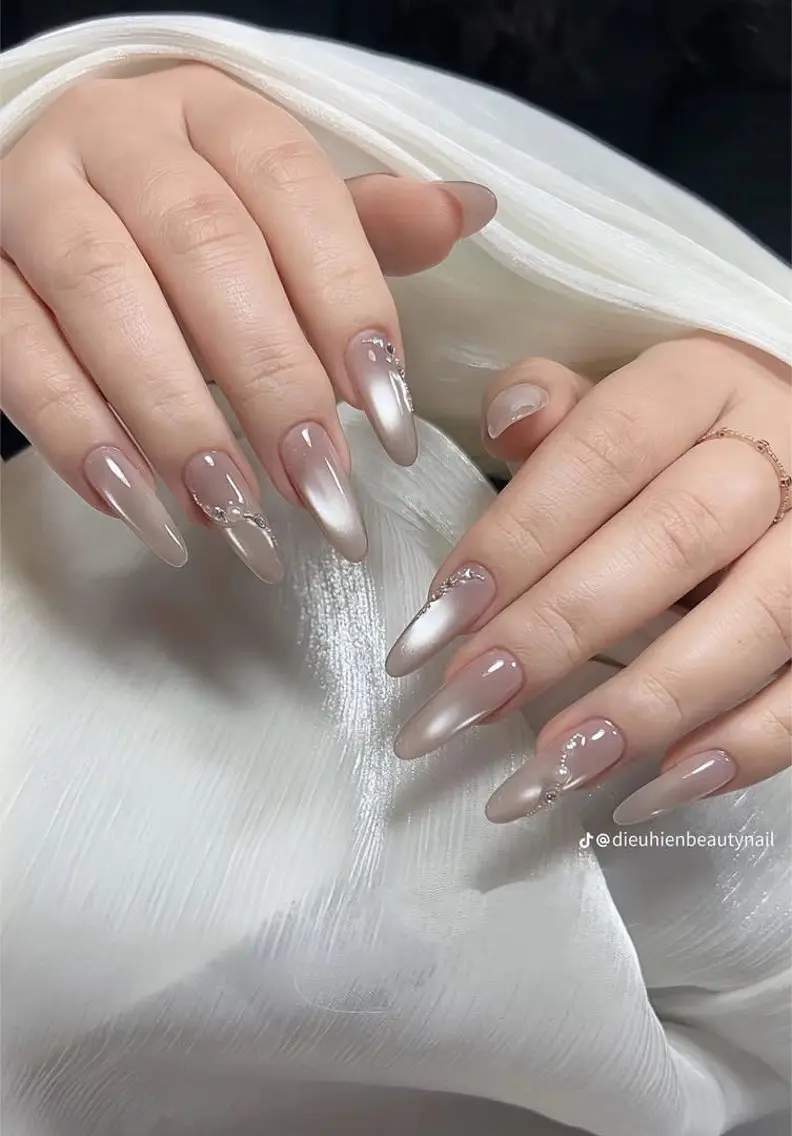ネイル 韓国ネイル マグネットネイル 持ち込み ハンドネイル Dyo Nail_Royalのネイルデザイン