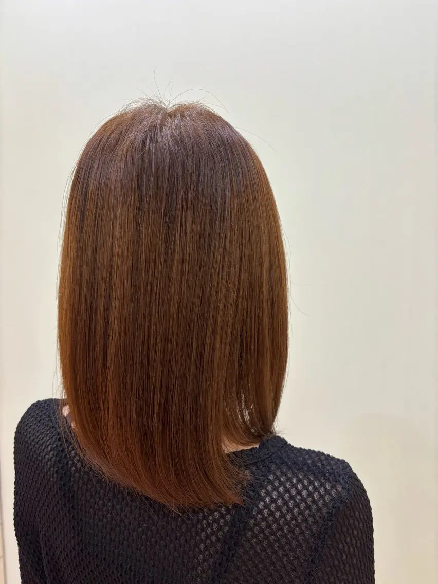 ミディアム カラー 藤川 波澄のヘアスタイル