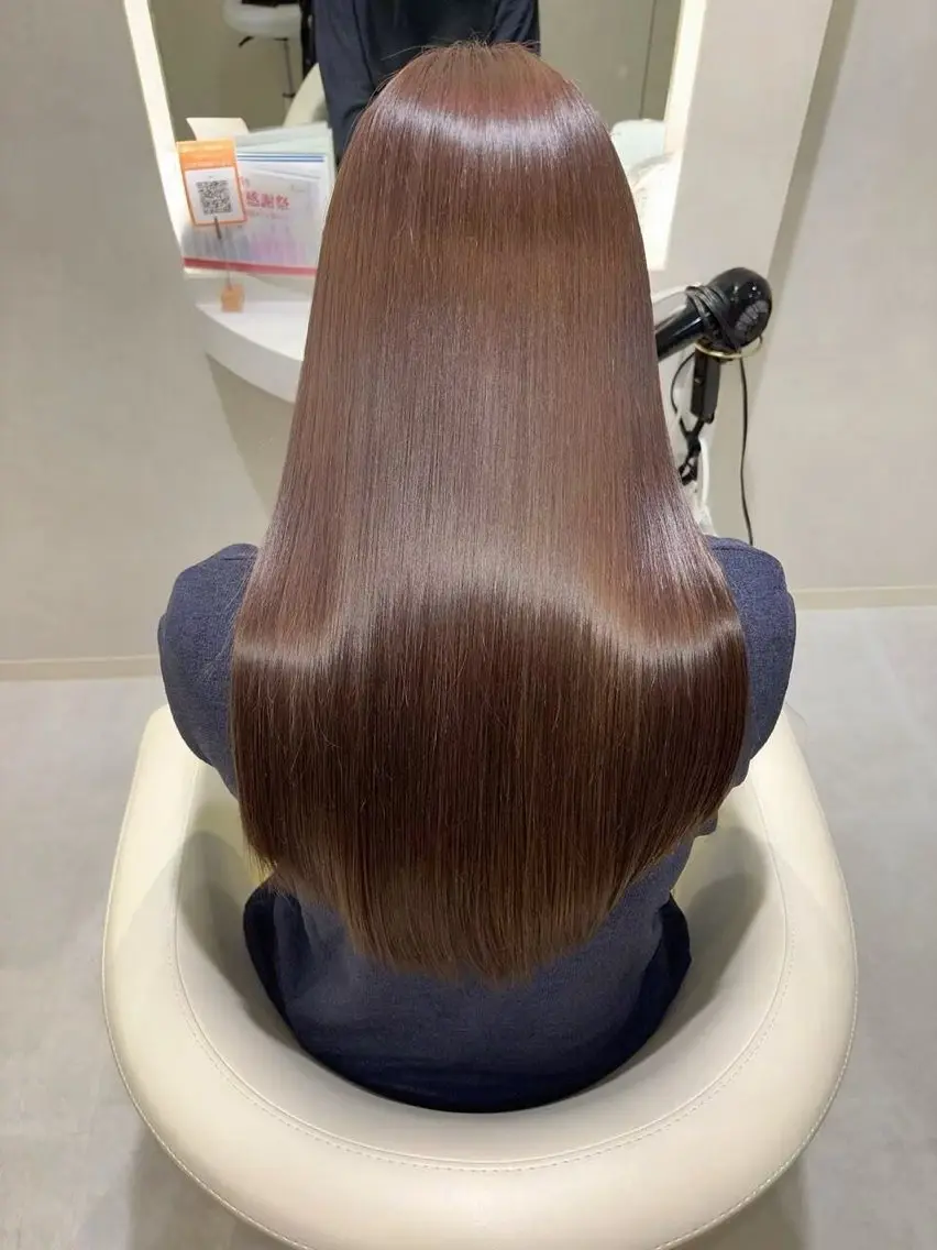 ロング カラー collet山口 優里菜のヘアスタイル