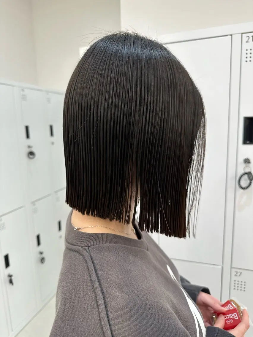 ショート ボブ レイヤーカット 瑠輝のヘアスタイル
