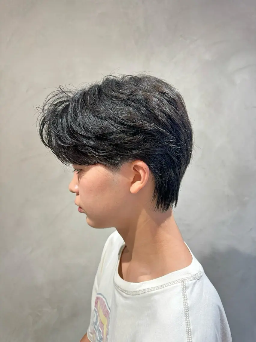 ショート パーマ メンズ センターパート メンズパーマ ニュアンスパーマ 横浜/レイヤー/ カネコのヘアスタイル