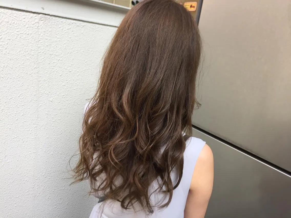 セミロング アッシュ アッシュブラウン 松永 雄樹のヘアスタイル
