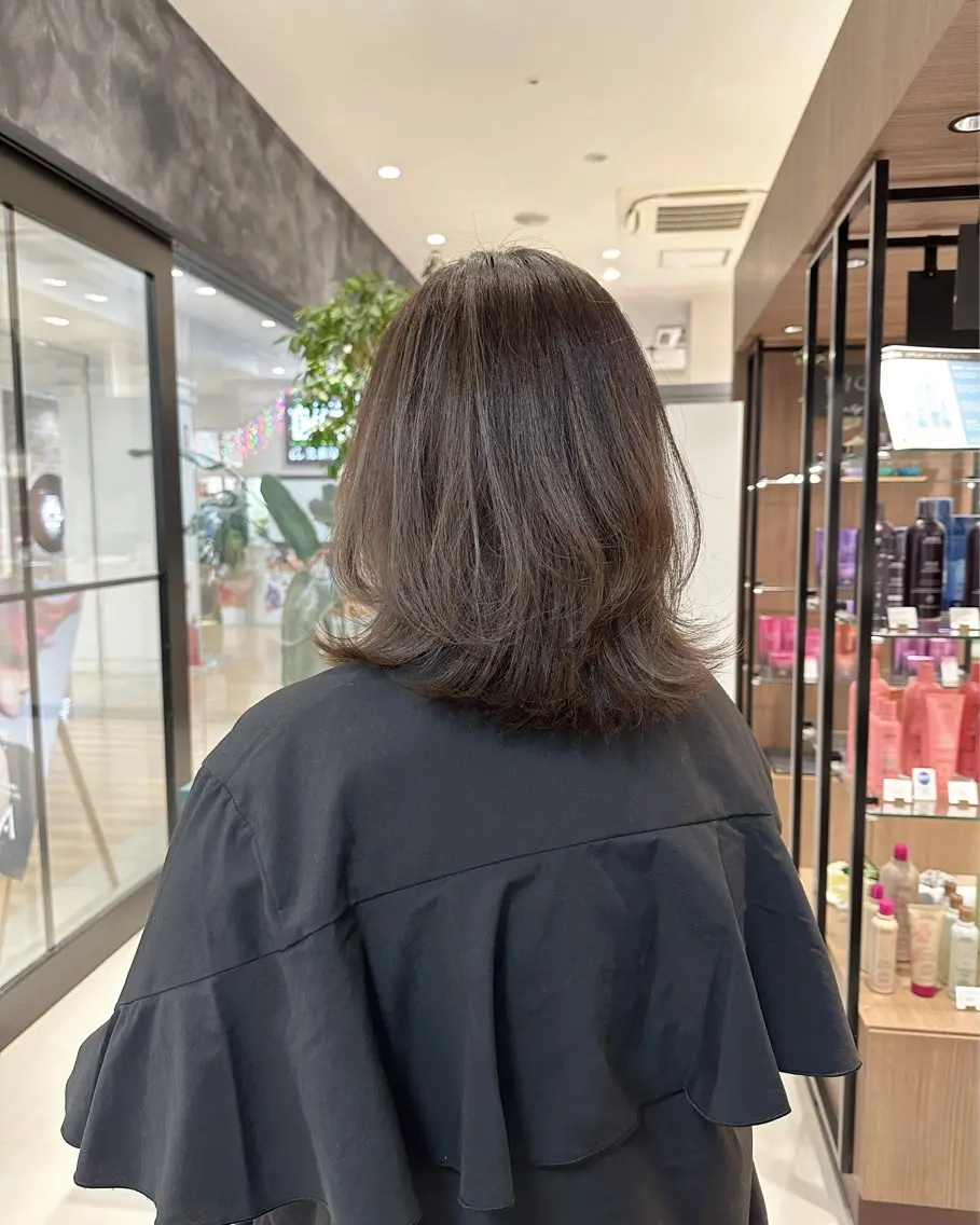 ミディアム ハイライト NAKAHARA TSUKUSHIのヘアスタイル