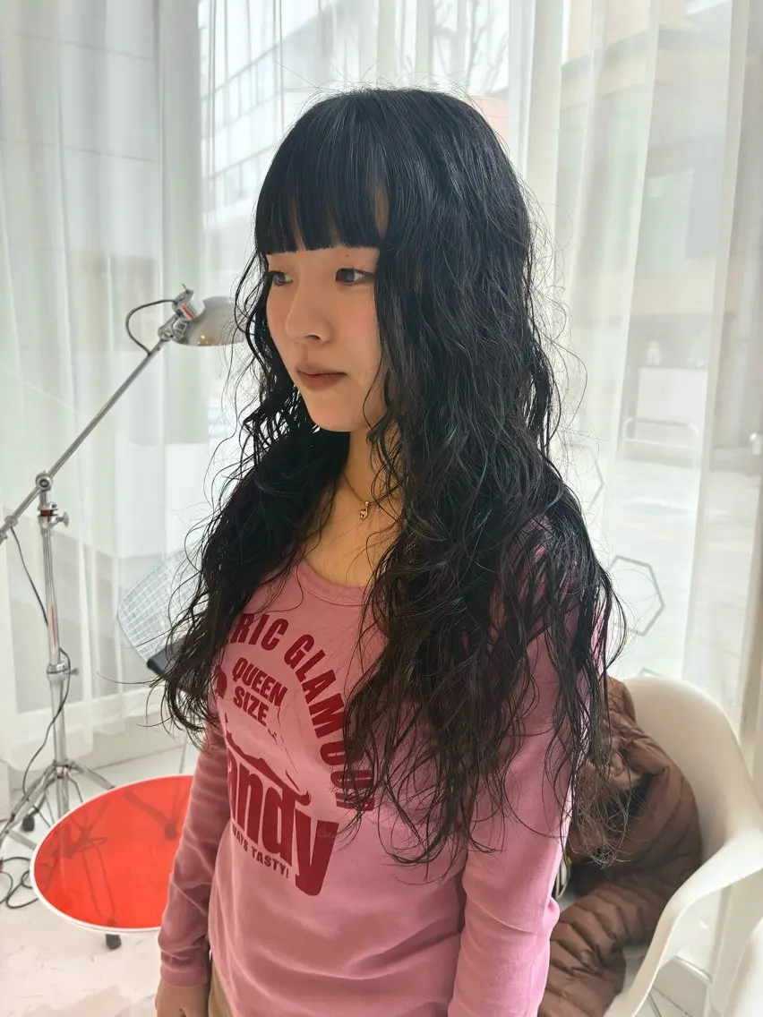 ロング カット パーマ cono noughtのヘアスタイル