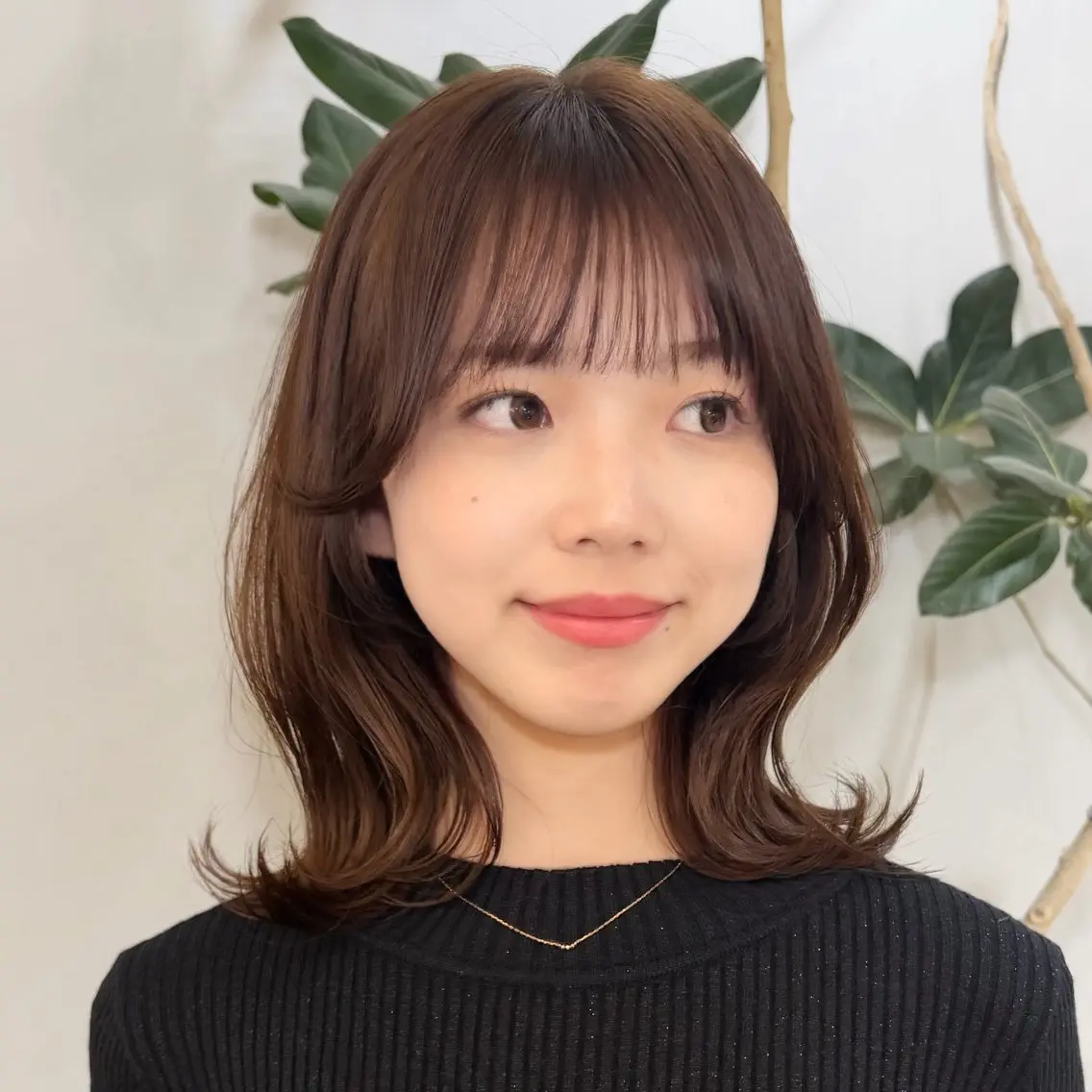 ミディアム カラー SAKI 新宿のヘアスタイル