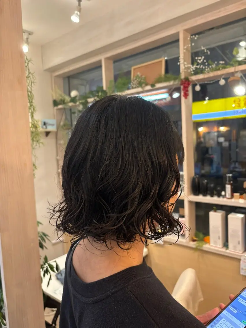 男性、女性パーマ(主に、波内パーマ、ニュアンスパーマ、スパイラルパーマ、ツイスト)の写真