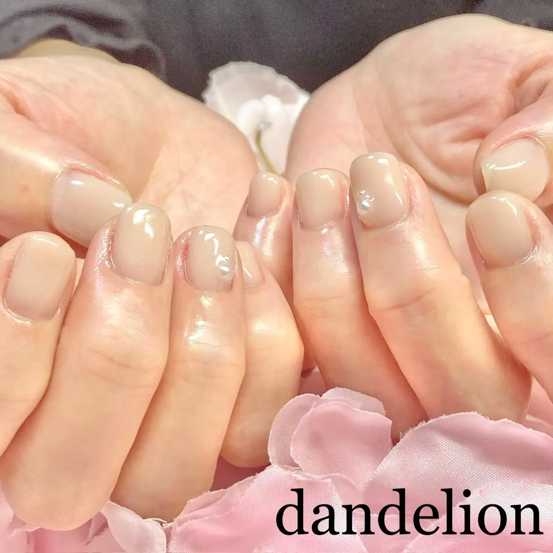 ネイル ハンドネイル ハンドケア dandelion ダンデライオンのネイルデザイン