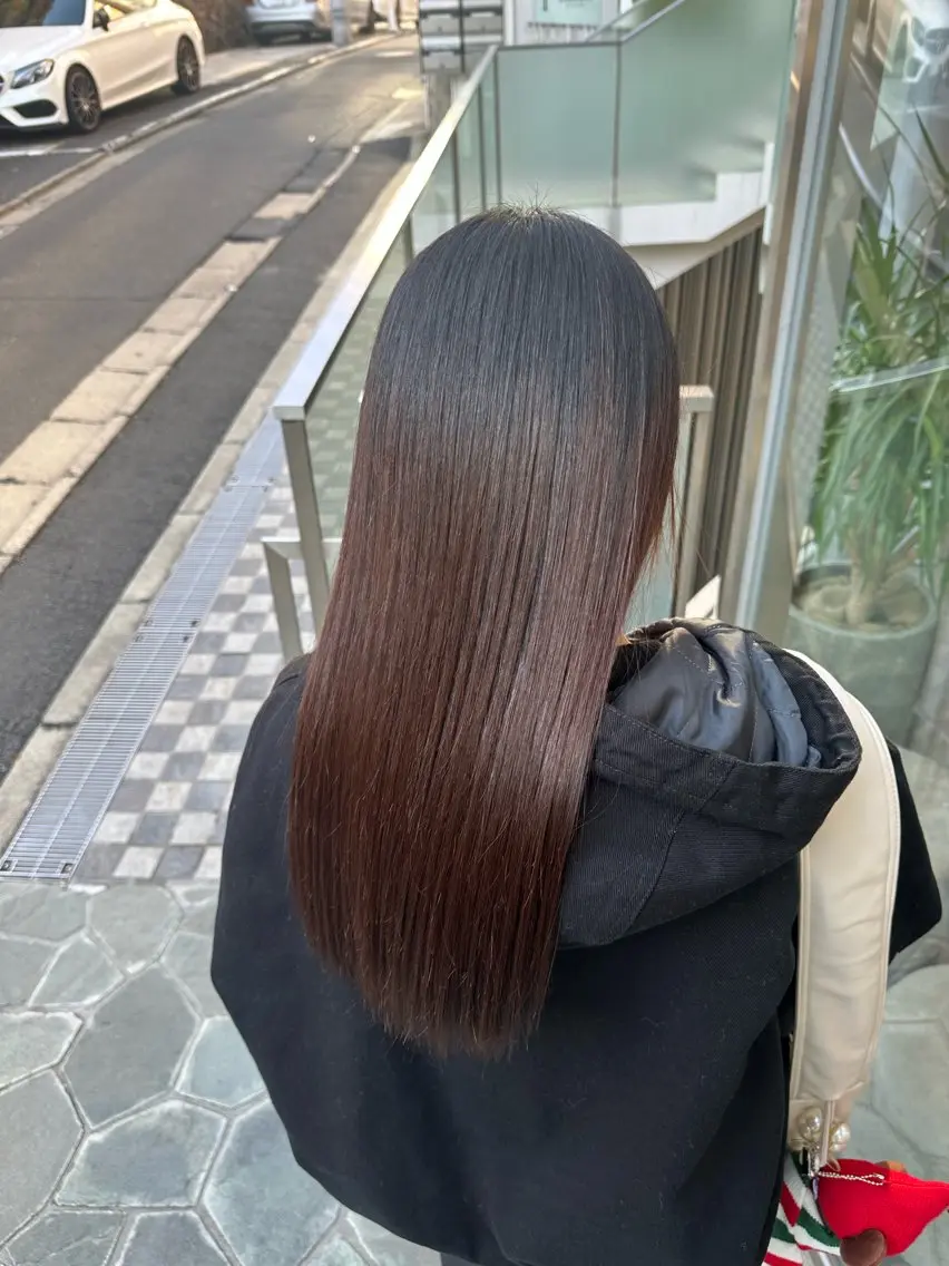 セミロング 美髪特化✨ 伊織✨縮毛矯正✨のヘアスタイル