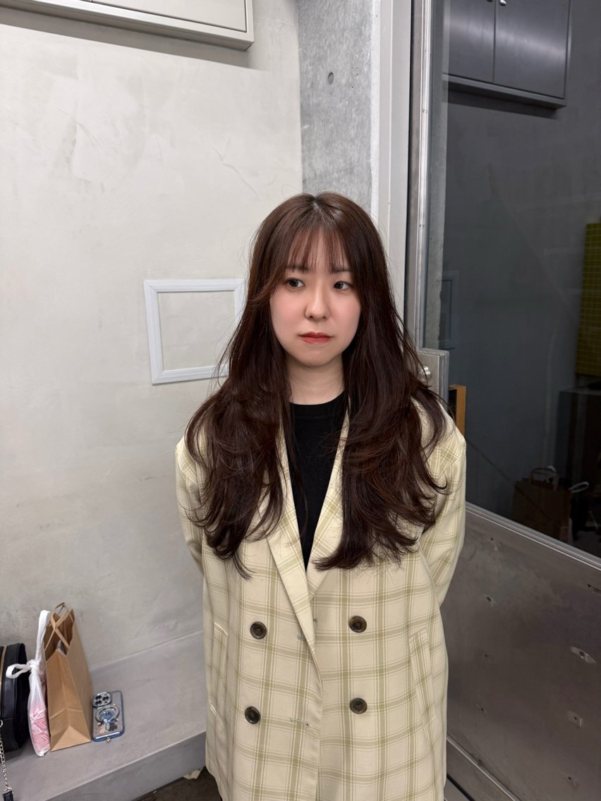 ロング カラー ロングレイヤー アッシュ ベージュカラー ブリーチ 透明感カラー カット ヘアカラー トリートメント 誰より丁寧なカット/ 小林輝/レイヤーのヘアスタイル