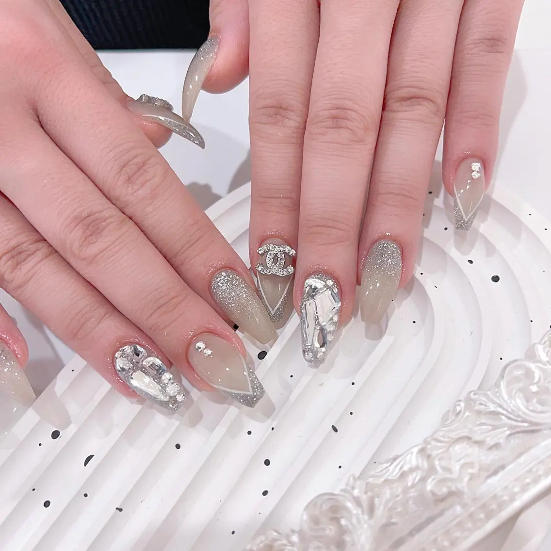 ネイル ハンドネイル FLY Nail Salonのネイルデザイン