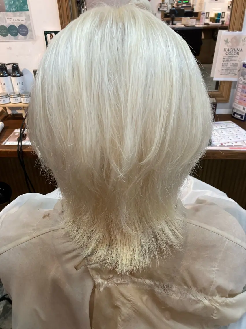ミディアム ヘアカラー 💫 シュン💫のヘアスタイル