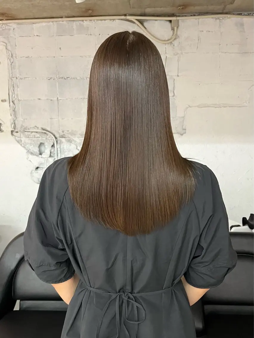 セミロング カラー 阿部 瑠斗のヘアスタイル