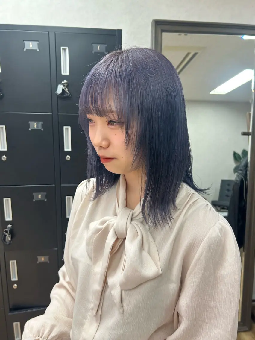 セミロング カラー ヘアカラー レイヤー/インナー カラー🦋ルイのヘアスタイル