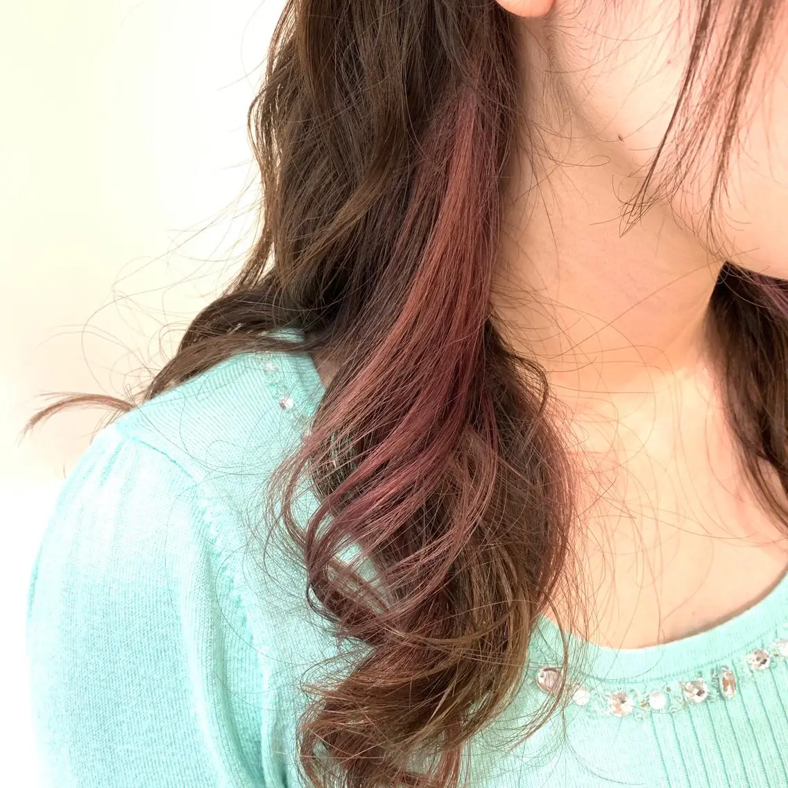 ロング カラー イヤリングカラー カット ヘアカラー 中林 由佳のヘアスタイル