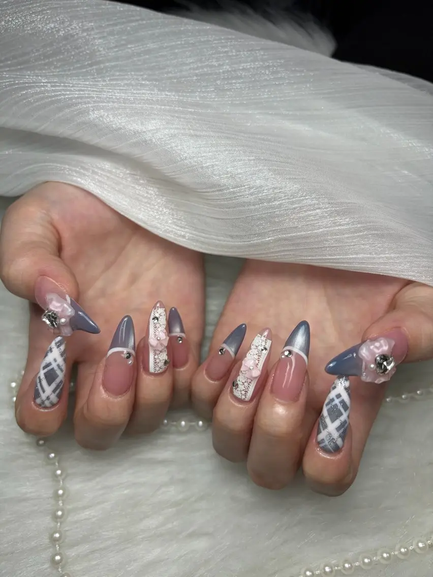 ネイル MoonHi Nail 朝霞台のネイルデザイン