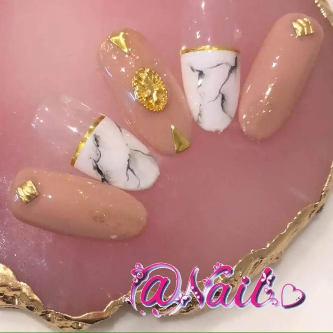 ネイル ネイルチップ 小尾 栞のネイルデザイン