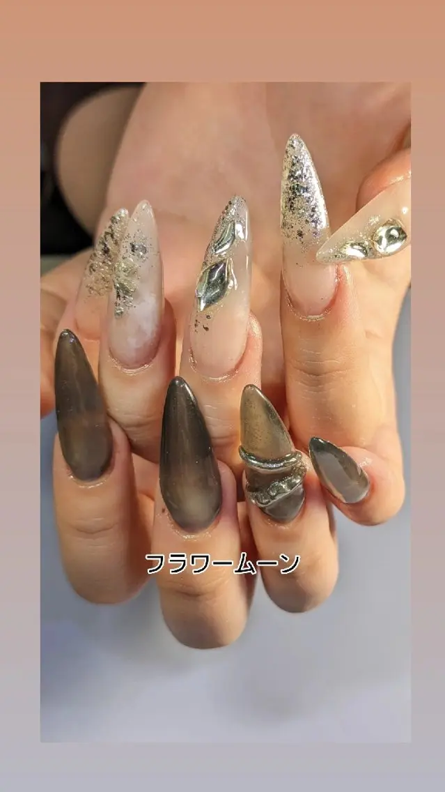ネイル グラデーション ハンドネイル ハンドケア フラワー ムーンのネイルデザイン