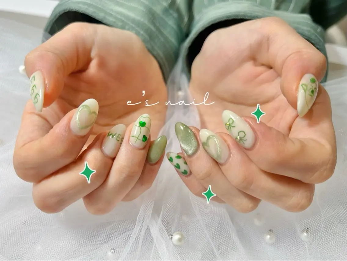 ネイル ハンドネイル ハンドケア e’s nail Lumièreのネイルデザイン