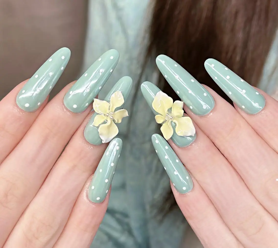 ネイル ハンドネイル TiTi Nail🫧のネイルデザイン