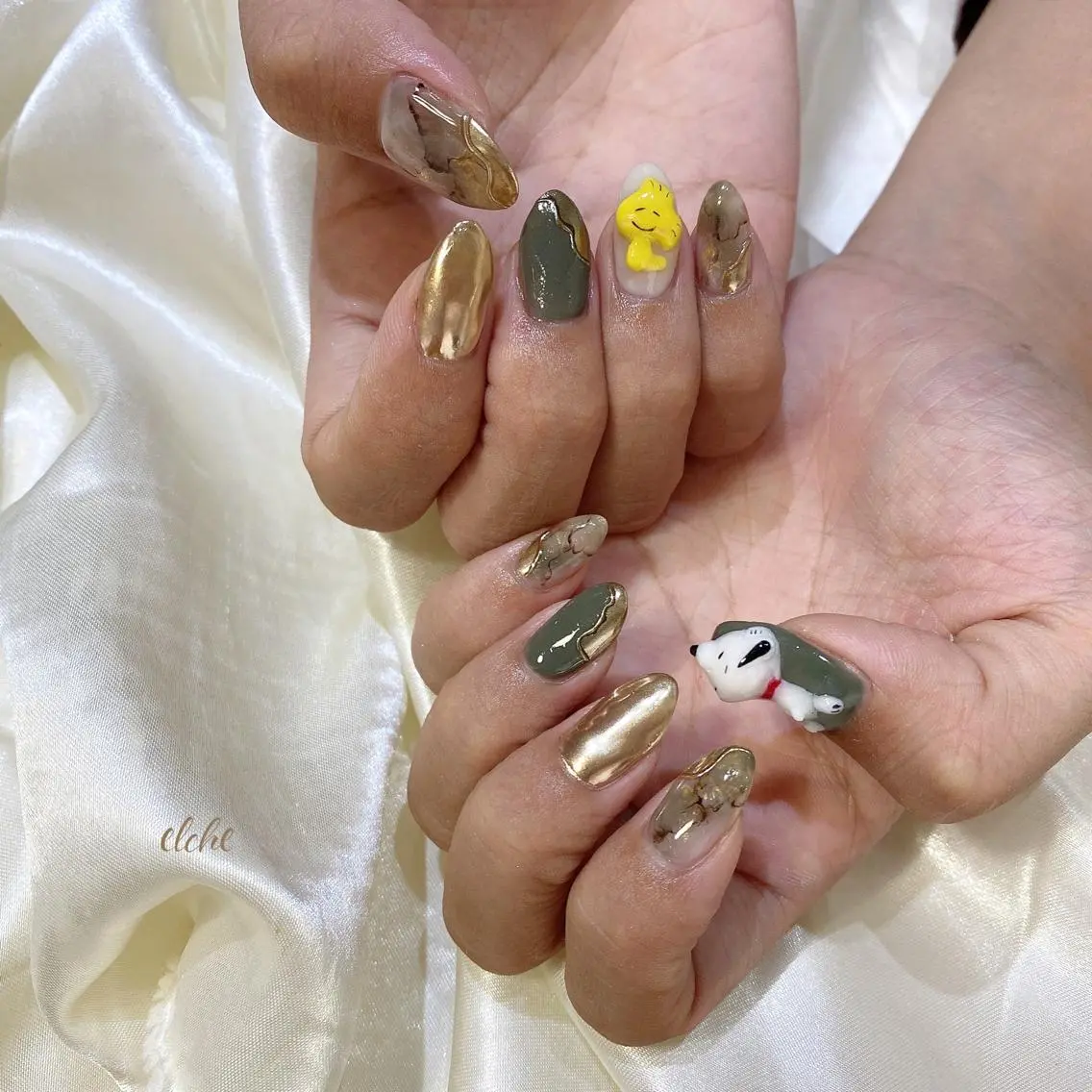 ネイル ハンドネイル 西岡 杏のネイルデザイン