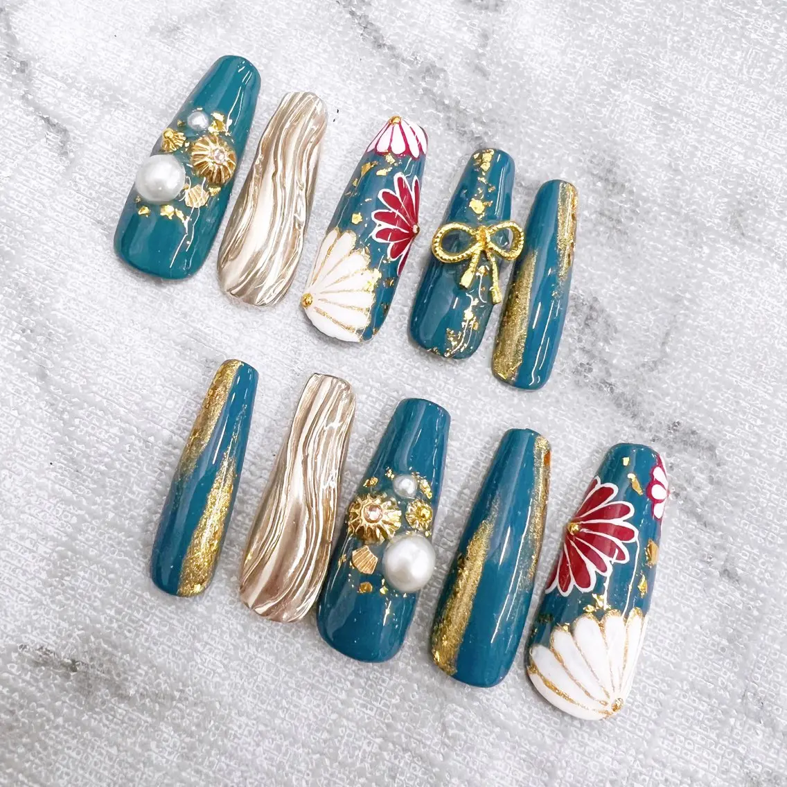 オーダーネイルチップ💅✨※ご来店時にデザイン＆チップ調整、お値段相談🙌※前金¥3300の写真