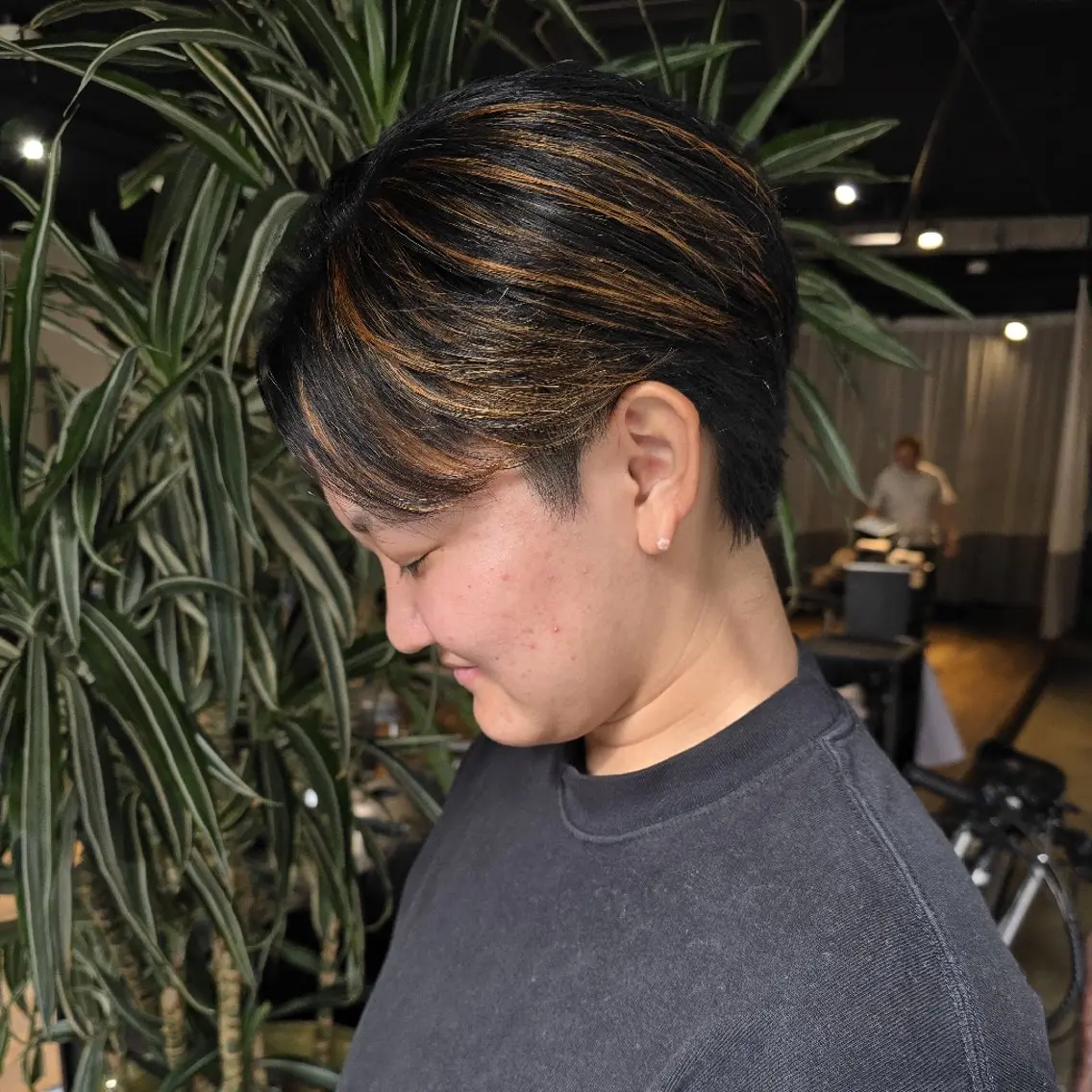 ショート カラー カット ハヤシ マユ ✂ 府中美容室のヘアスタイル