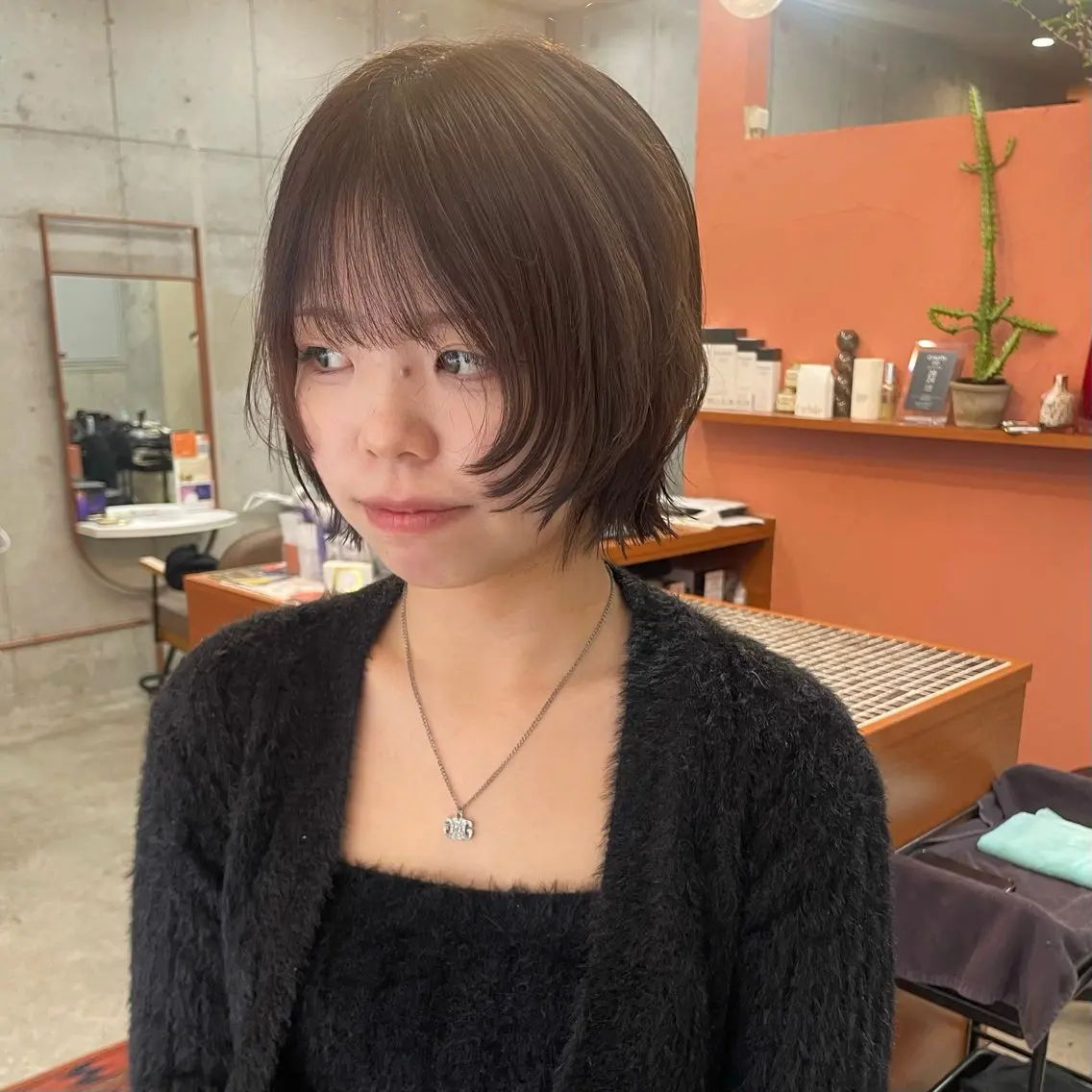 ショート カリン/ カット・ブリーチのヘアスタイル