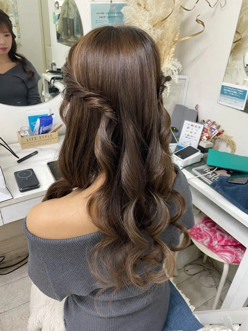 【17時​〜​21時半限定】ヘアセットの写真