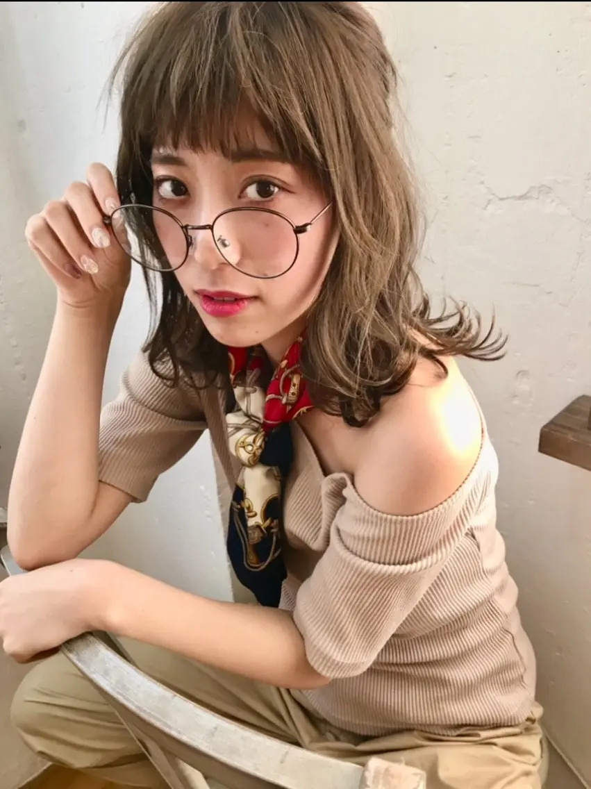 🌸👧限定カット➕全体カラー➕イヤリングカラーの写真