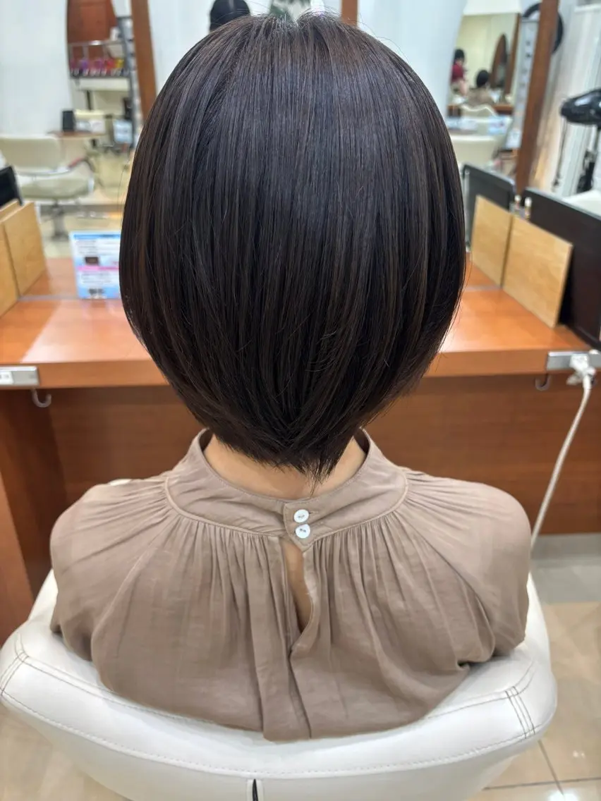 ショート カラー ヘアカラー トリートメント ☁🫧縮毛矯正 /沖春奈🪽🫧のヘアスタイル