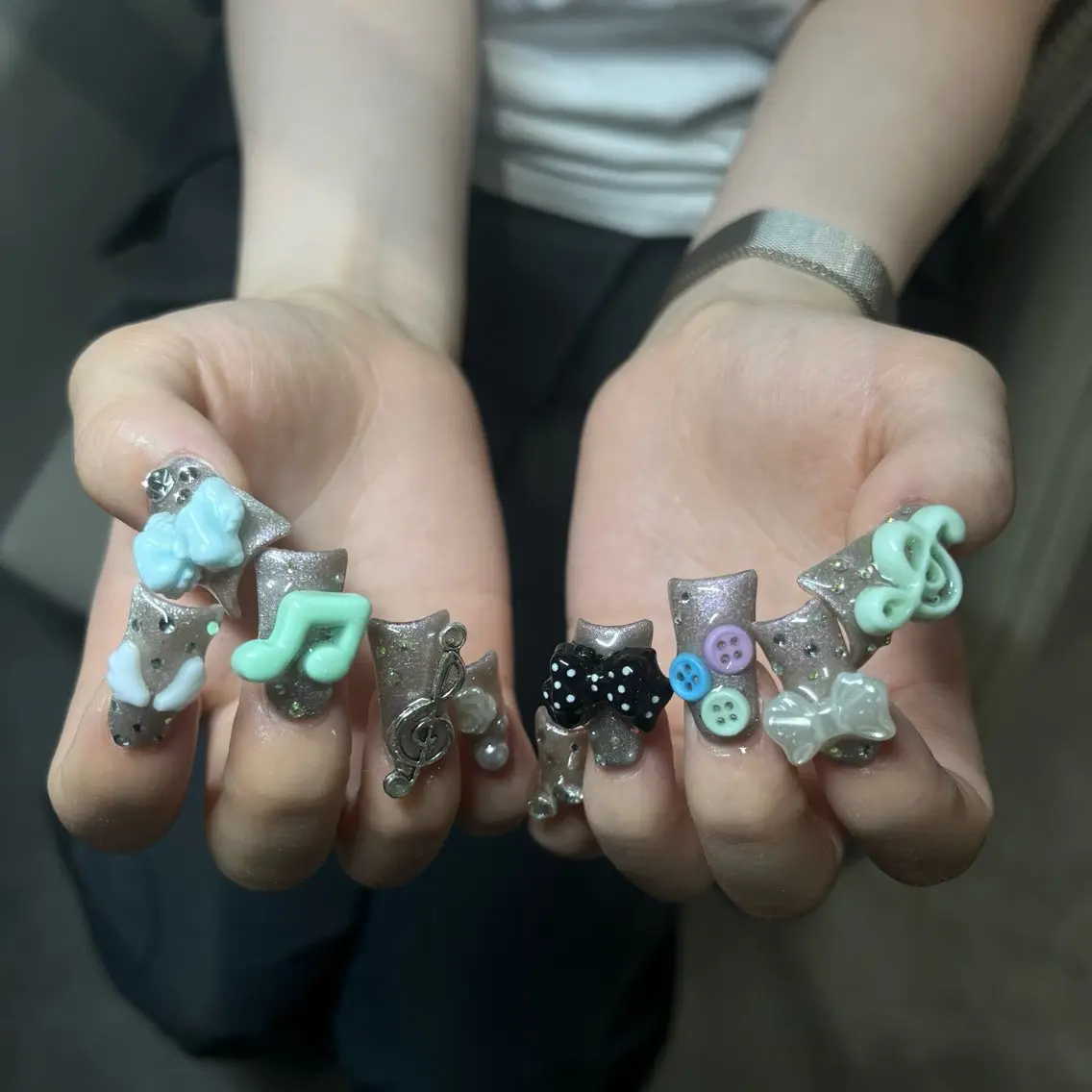 ネイル ハンドネイル IROHA nail Ami🐊🎀のネイルデザイン