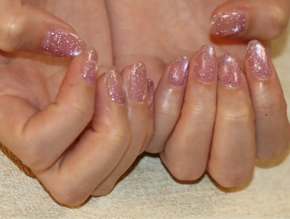 ネイル フラッシュネイル フラッシュマグ ピンク 春ネイル Ayaka nail salonStrhoのネイルデザイン