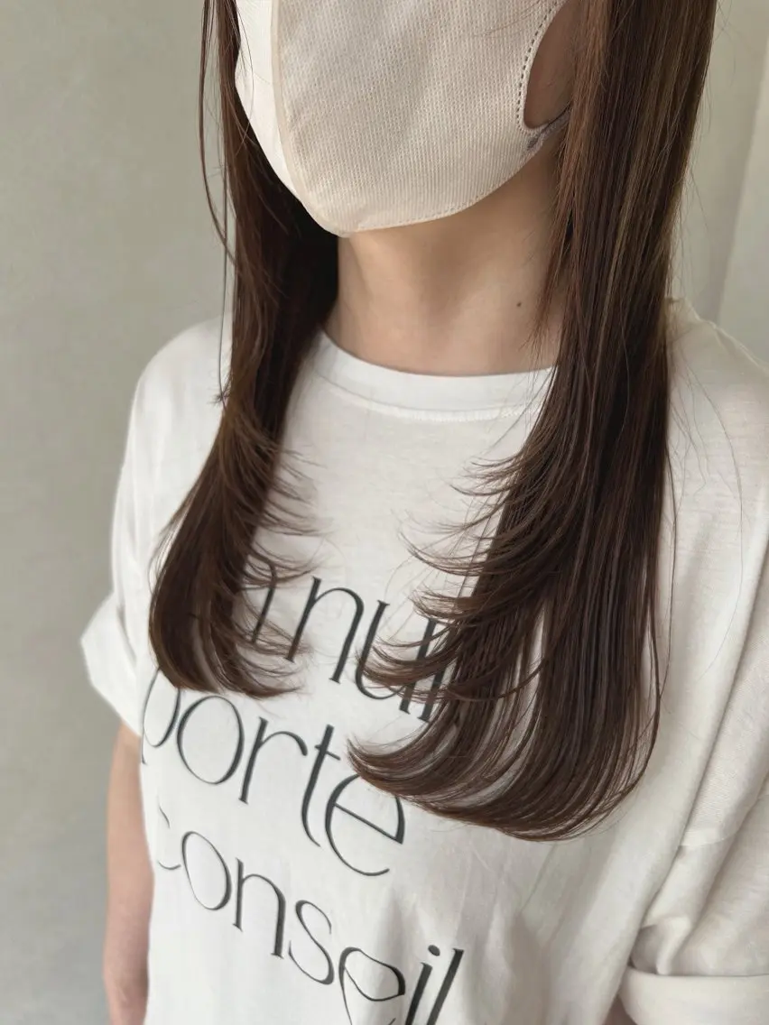 ロング カット 荻野 晴香のヘアスタイル
