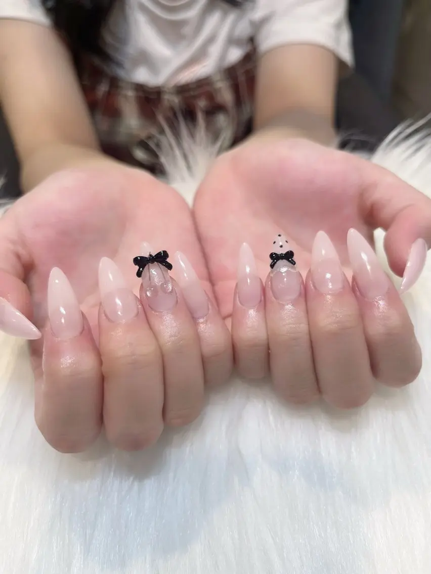 ネイル アートネイル ガーリー 韓国ネイル レース 持ち込み KOKONA 🎀のネイルデザイン