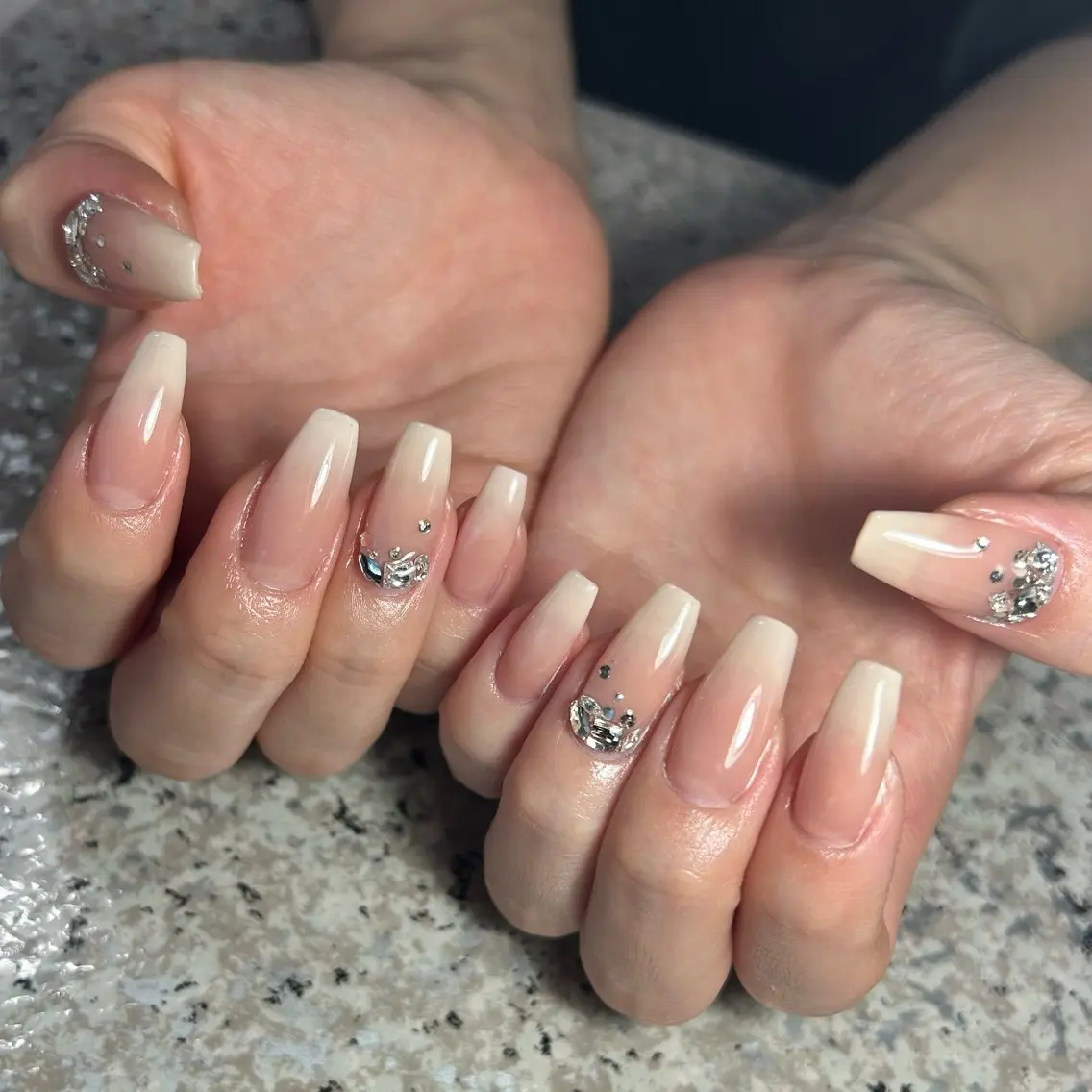 ネイル ハンドネイル nailroom‪ sb‪‪𓈒𓂂𓏸のネイルデザイン