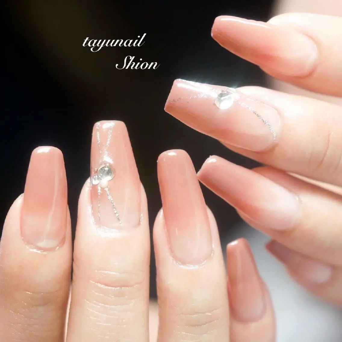 ネイル ブルー ジェルネイル グラデーション ロングネイル パラジェル ネイルサロン 【たゆnail】のネイルデザイン