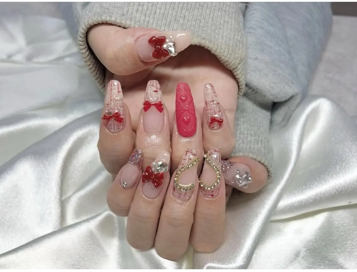ネイル Anela Nail Studioのネイルデザイン