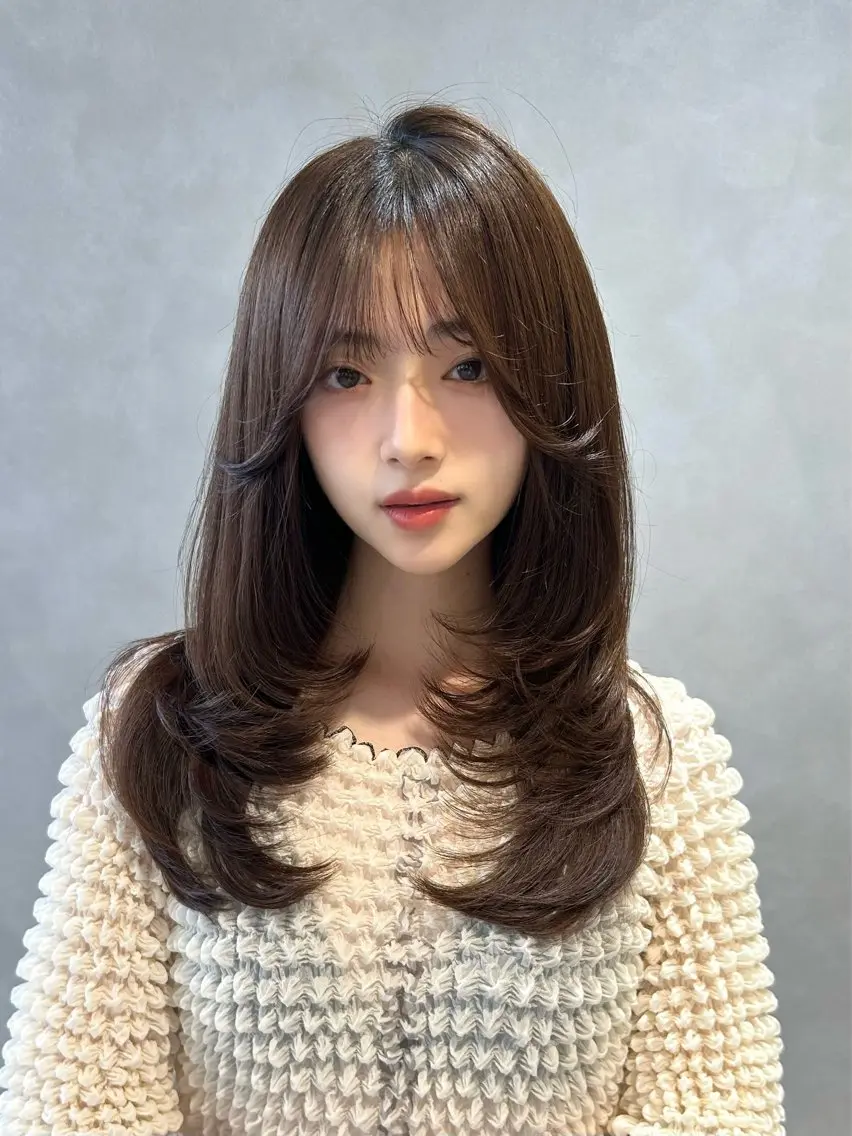 セミロング レイヤーカット ❤️ショートカット ・顔周りカット❤️のヘアスタイル