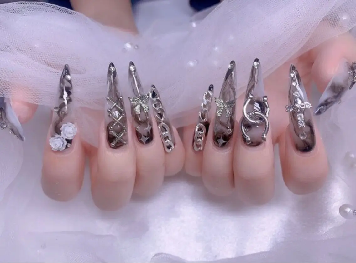 ネイル オーロラネイル フットネイル 韓国ネイル ラメ(グリッター) ラメグラデーション ハンドネイル Belle nail salon 新小岩のネイルデザイン