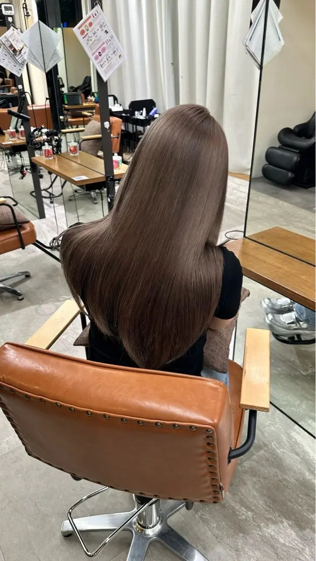 ミニモ学割👩🎓【髪を暗くしたい方限定✨️】☕𓈒𓏸︎︎︎︎トーンダウン✖️最高級トリートメント🌟特別価格🌟の写真