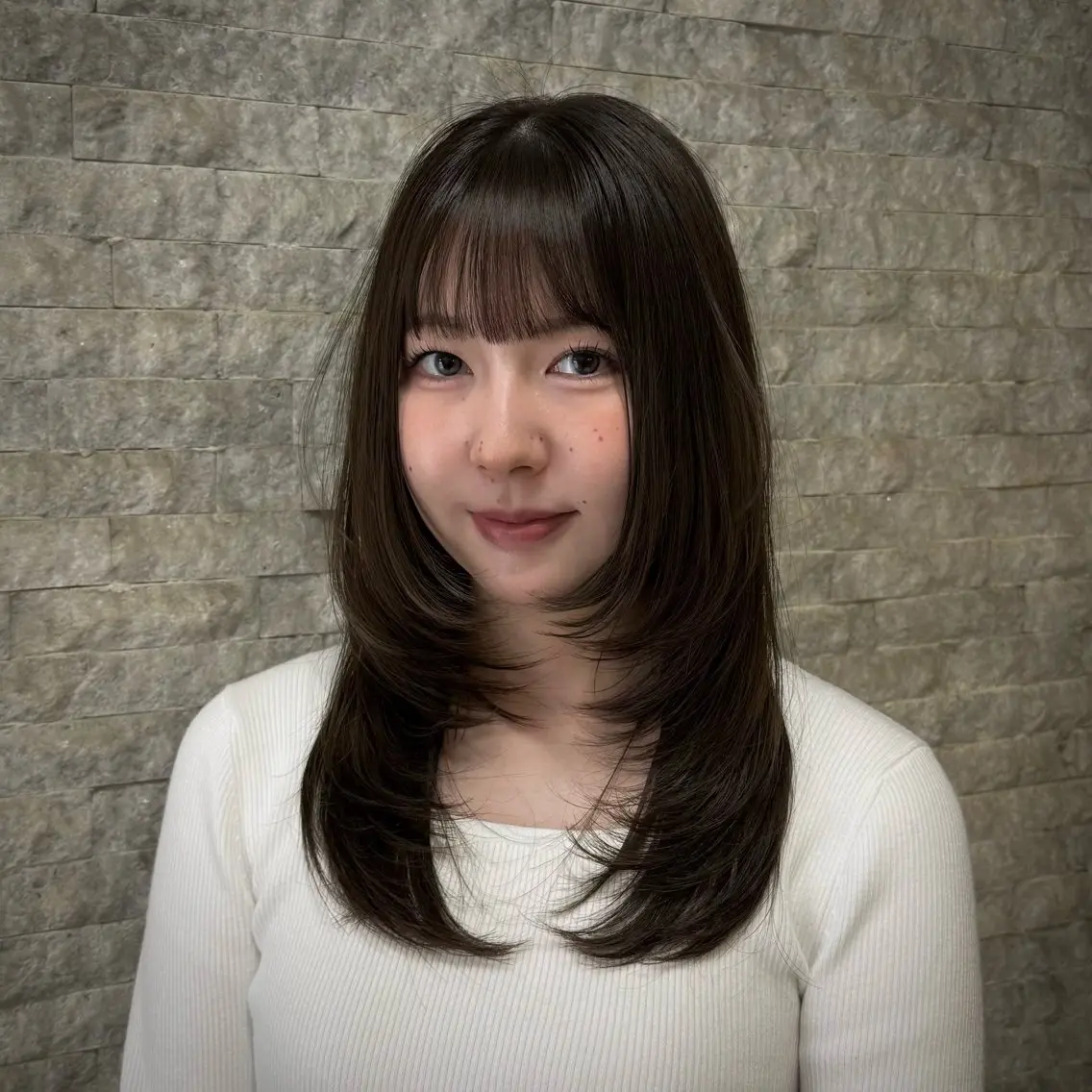 セミロング INORI @de2poのヘアスタイル