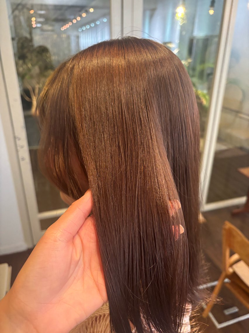 セミロング カラー くいた あやなのヘアスタイル