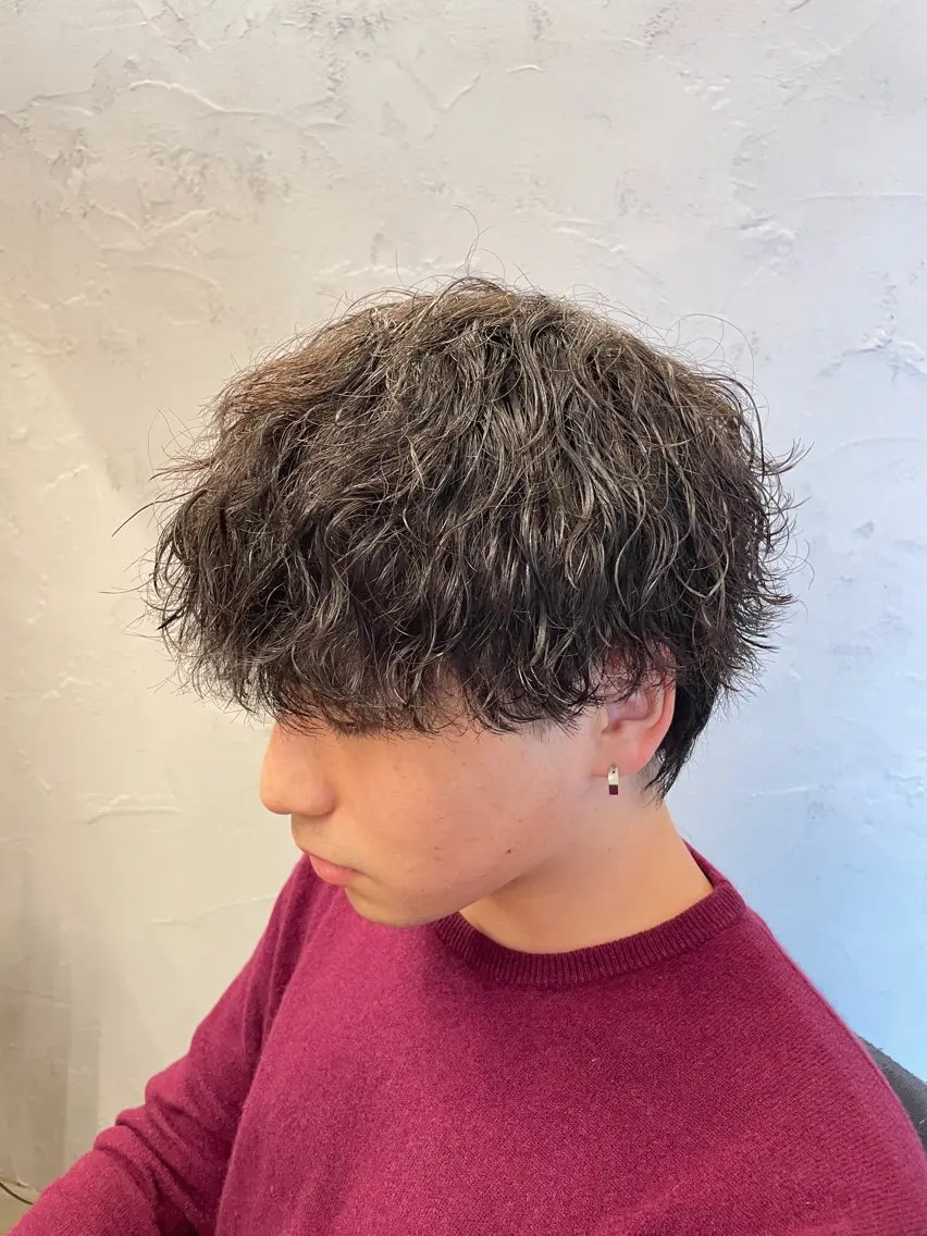 パーマ メンズ メンズパーマ 波巻きパーマ カット パーマ メンズパーマ👑 Takashiのヘアスタイル