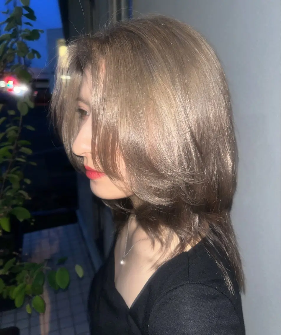 ミディアム カラー カット ヘアカラー 矢嶋 美佑のヘアスタイル
