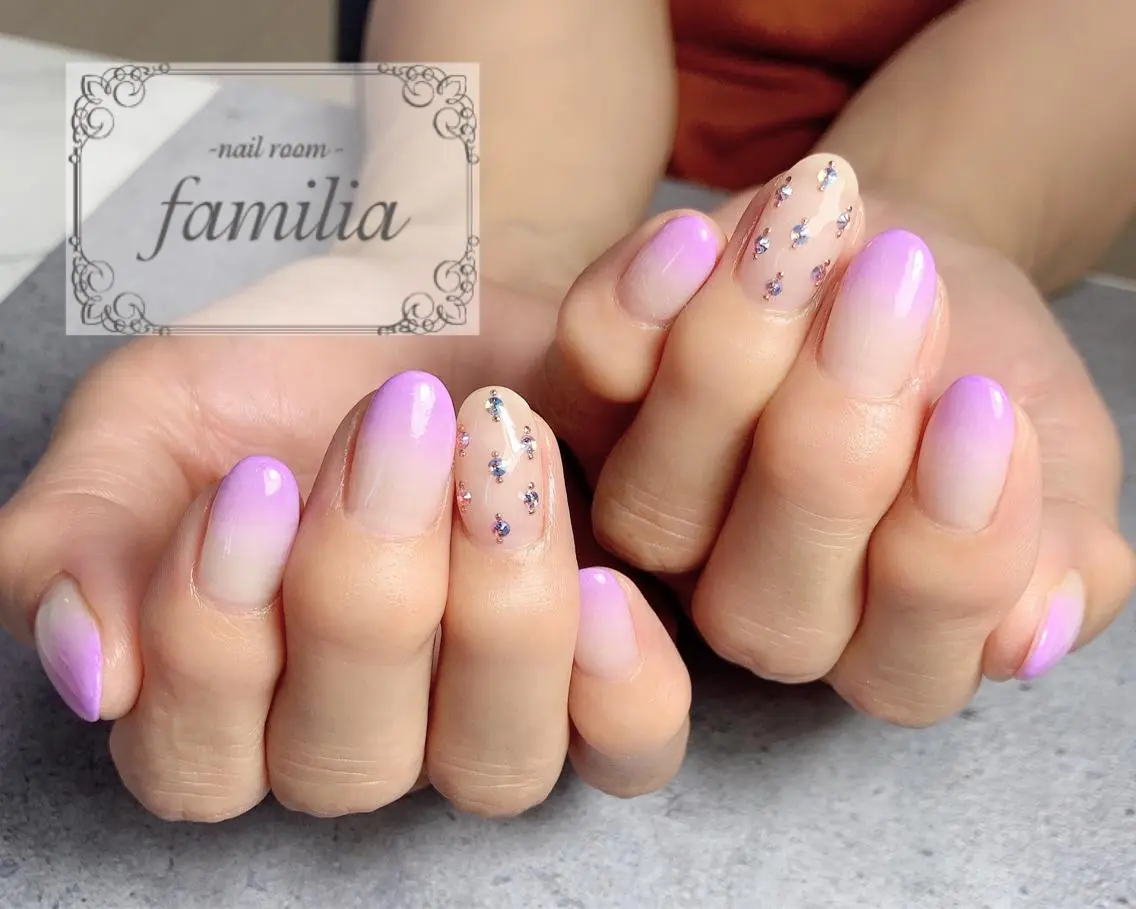 ネイル ハンドネイル -nailroom- familiaのネイルデザイン