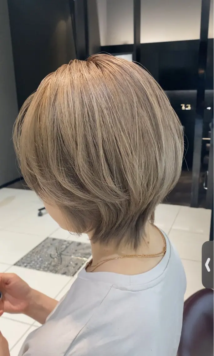 ショート くびれヘア ショートヘア カット ヘアカラー トリートメント 河上 雅俊のヘアスタイル