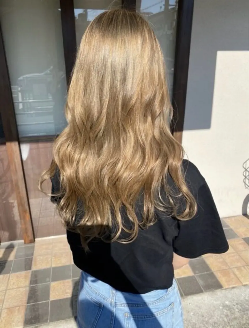 カラー ヘアカラー 梶 瑞希のヘアスタイル