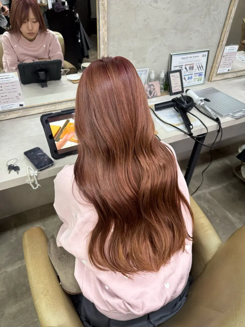 ロング カラー ベージュカラー ブリーチ ピンクカラー ピンクベージュ Blast Erikaのヘアスタイル